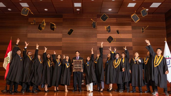 Ahora una fiesta de graduacion